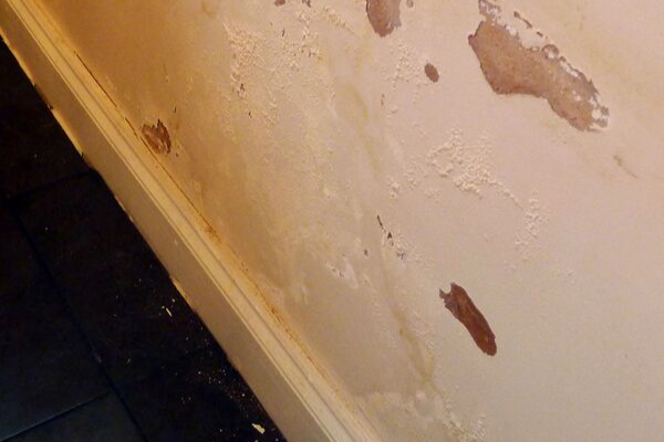 Damp damage example in Morecambe and Lancaster - Robert Ozols - Damp proofing and Builder